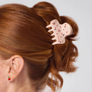 KITSCH MEDIUM CLOUD CLAW CLIP- CHERRY